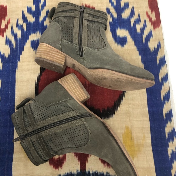 Seychelles Ankle Booties - Picture 5 of 15